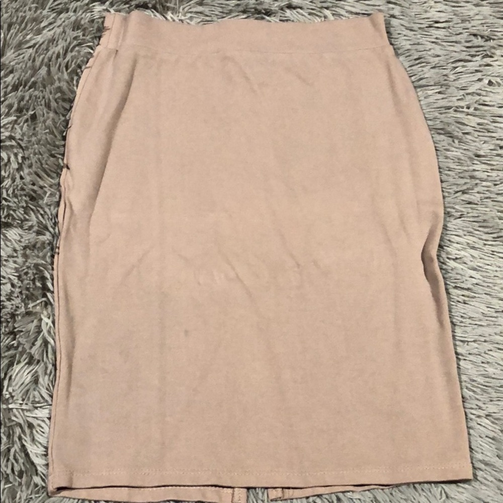 Nude skirt